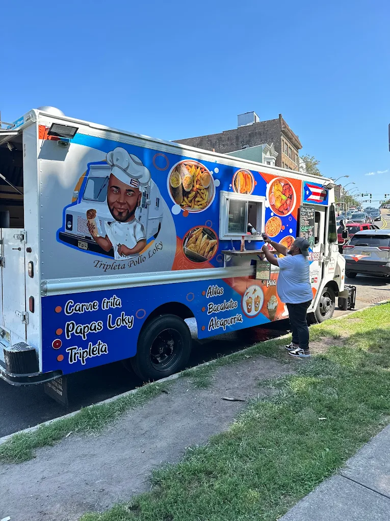 Tripleta Pollo Loky (Food Truck) image