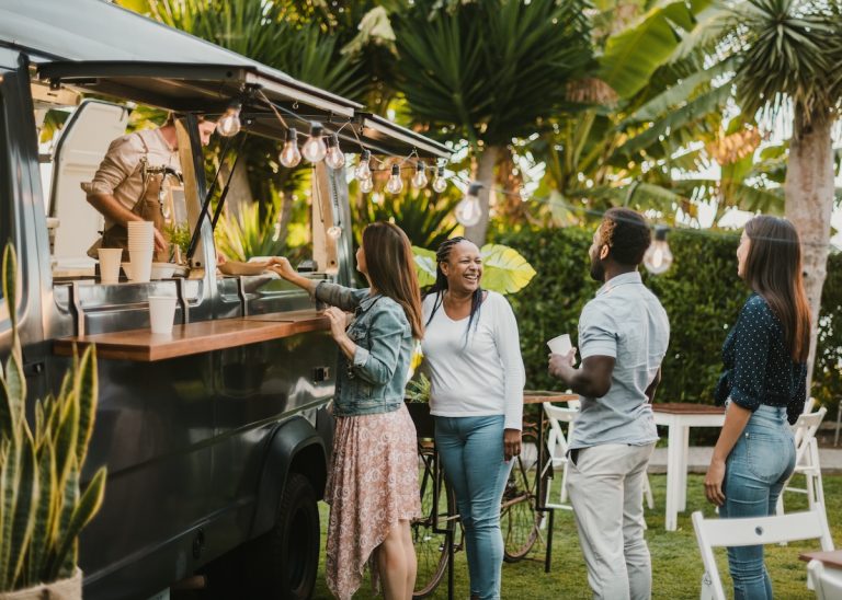 Top 5 Must-Try Dishes from Rochester Food Trucks