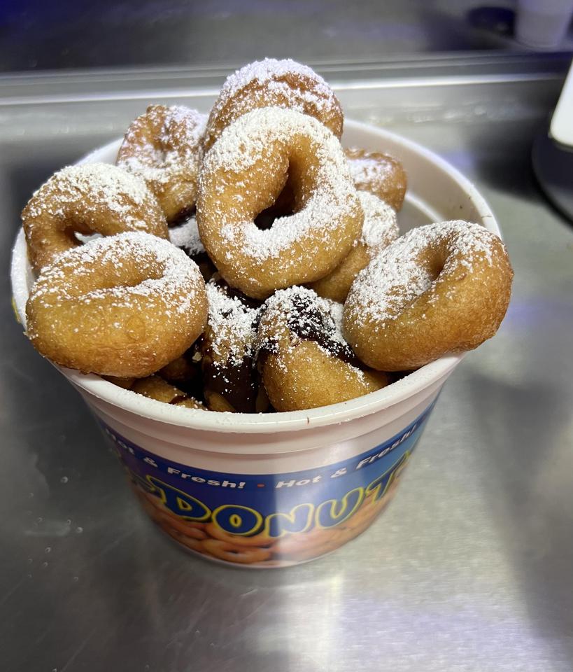 Leo's Donut Factory image
