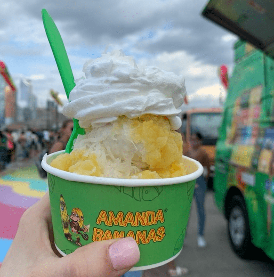Amanda Bananas image